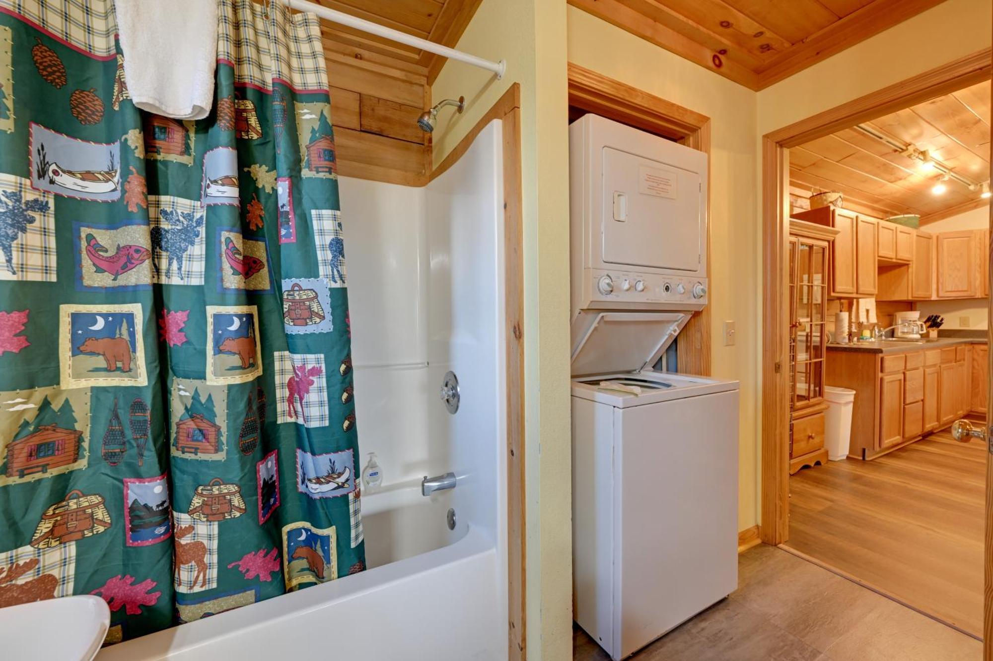 Cozy Deer Glen Cabin With Private Hot Tub And Porch! Bryson City Exterior photo